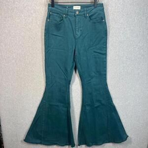 Shyanne Super High Rise Flair Jeans Womens 30 Short Green Raw Hem Cowgirl EUC